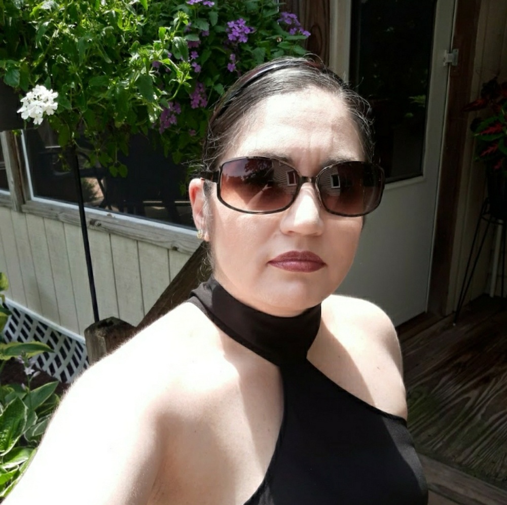 Meet your Posher, Tara lyn